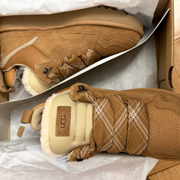 UGG Chestnut Suede Casual Shoes - Picture 11 of 12